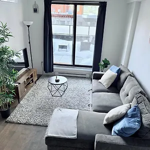 https://condo-in-the-heart-of-downtown.hotels-in-montreal.org